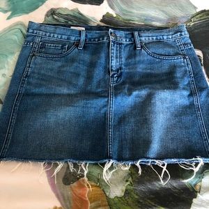 Gap 1969 stretch denim mini skirt with raw hem